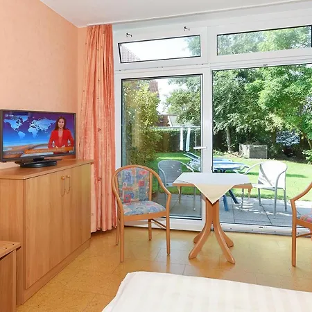 Hotel-pension Altes Siel * בנסרסיל