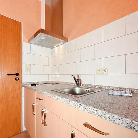 מלון Hotel-pension Altes Siel בנסרסיל