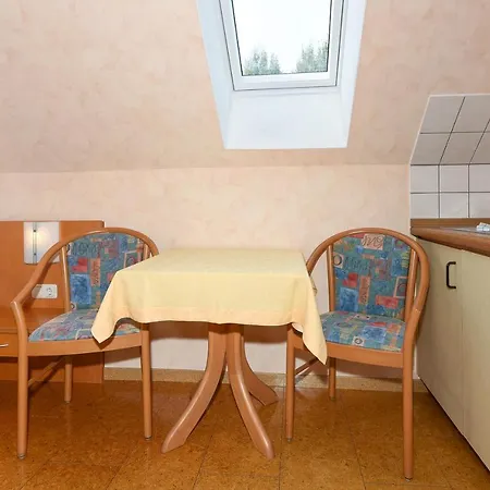 מלון Hotel-pension Altes Siel *