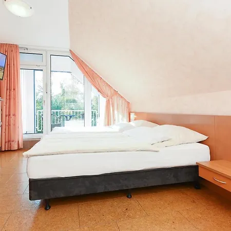 Hotel-pension Altes Siel מלון *