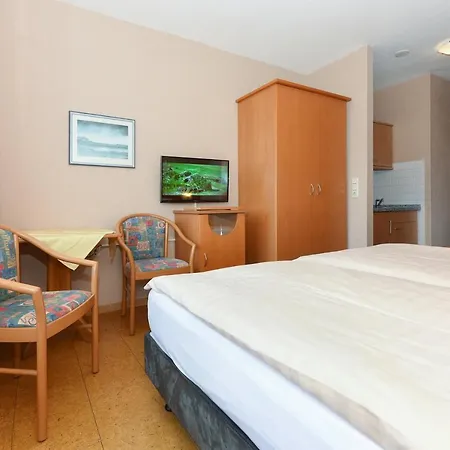 Hotel-pension Altes Siel בנסרסיל